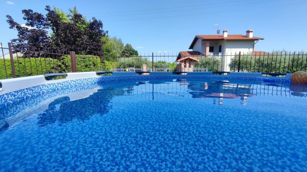 Villa Dolcitalia Tra Gardaland E Le Terme Di Cola Lazise Exterior foto